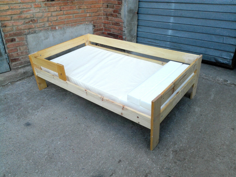 cama infantil +colchon 160x90 madera 31.5-49x168x99 1u